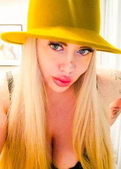 Клубничка 🍓